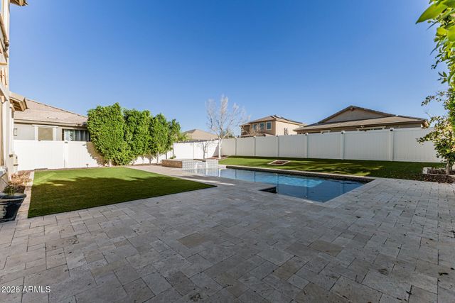 2517 E NOVAK Way, Phoenix, AZ 85042
