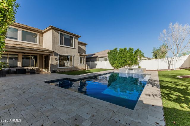 2517 E NOVAK Way, Phoenix, AZ 85042