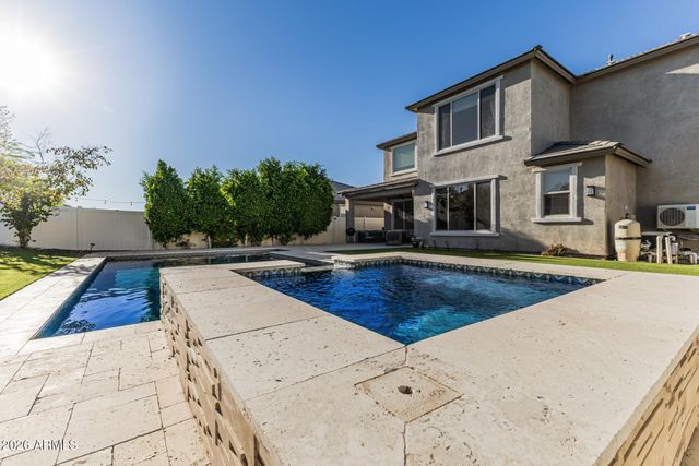 2517 E NOVAK Way, Phoenix, AZ 85042