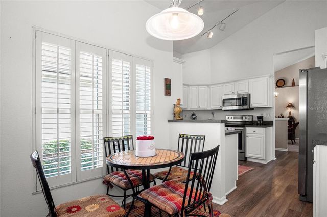 5117 FAIRWAY ONE DRIVE, Valrico, FL 33596