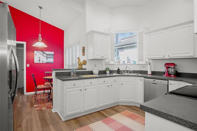 5117 FAIRWAY ONE DRIVE, Valrico, FL 33596