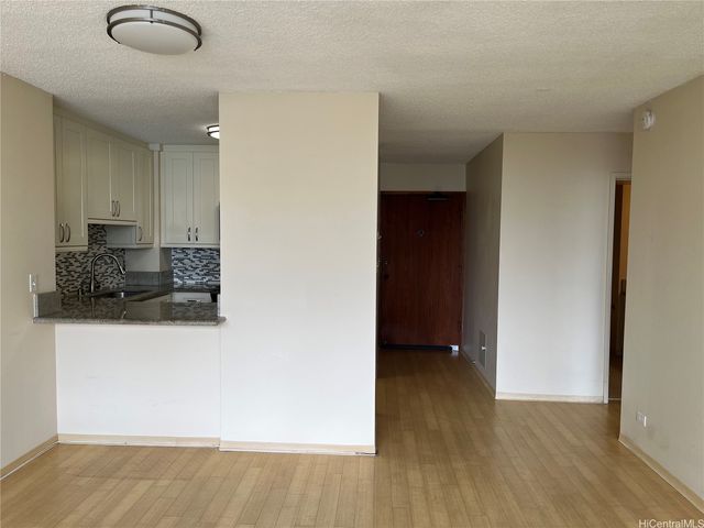 1571 Piikoi Street 1503, Honolulu, HI 96822