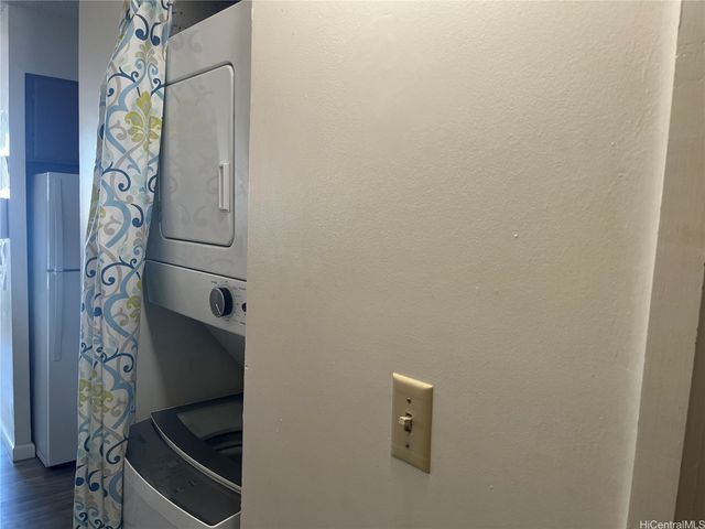 1571 Piikoi Street 1503, Honolulu, HI 96822