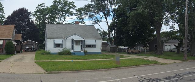 2352 FAIRMOUNT Parkway, Erie, PA 16510