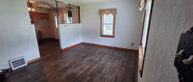 2352 FAIRMOUNT Parkway, Erie, PA 16510