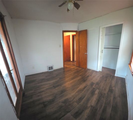 2352 FAIRMOUNT Parkway, Erie, PA 16510
