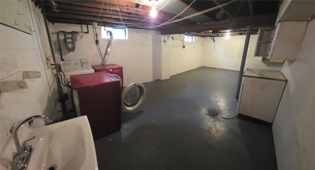 2352 FAIRMOUNT Parkway, Erie, PA 16510