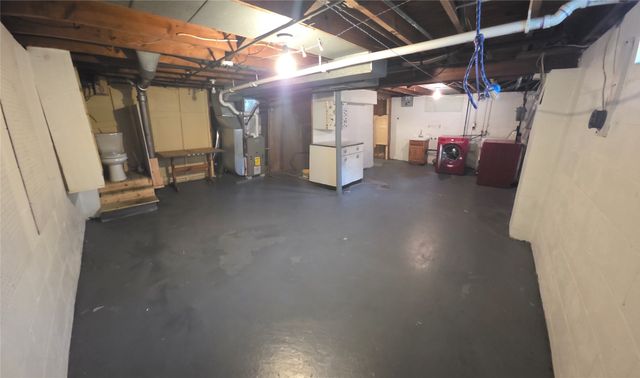 2352 FAIRMOUNT Parkway, Erie, PA 16510