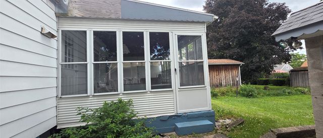 2352 FAIRMOUNT Parkway, Erie, PA 16510