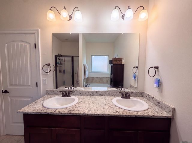 17675 Feather Ridge Dr, Prairieville, LA 70769