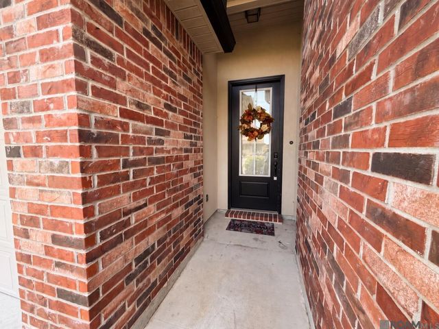 17675 Feather Ridge Dr, Prairieville, LA 70769