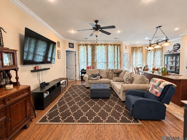 17675 Feather Ridge Dr, Prairieville, LA 70769