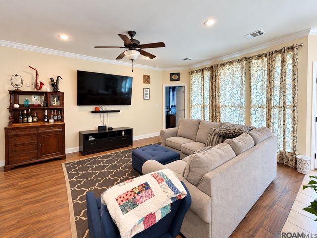 17675 Feather Ridge Dr, Prairieville, LA 70769