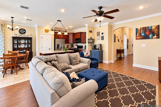 17675 Feather Ridge Dr, Prairieville, LA 70769
