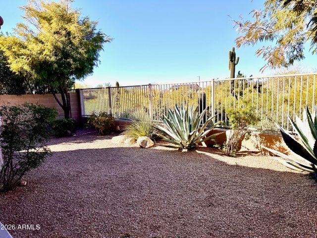 2630 W SAT NAM Way, Phoenix, AZ 85086