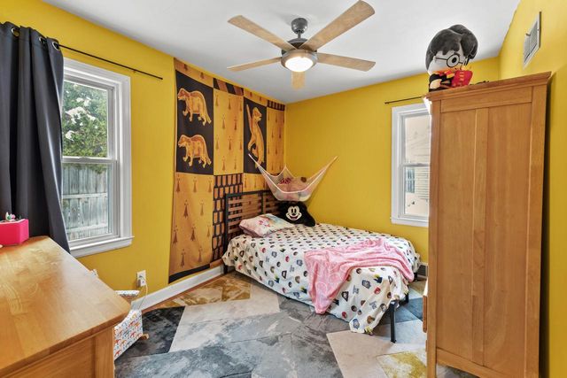 412 E Spooner ROAD, Fox Point, WI 53217