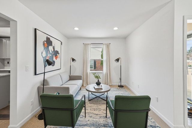 412 E Spooner ROAD, Fox Point, WI 53217