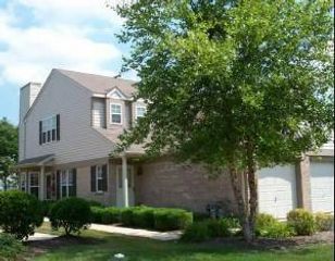 1670 Autumn Avenue A, Schaumburg, IL 60193