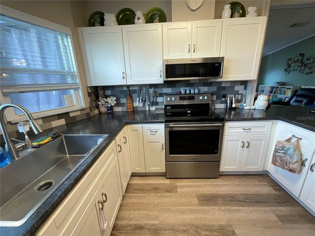 6710 36TH AVENUE E 346, Palmetto, FL 34221