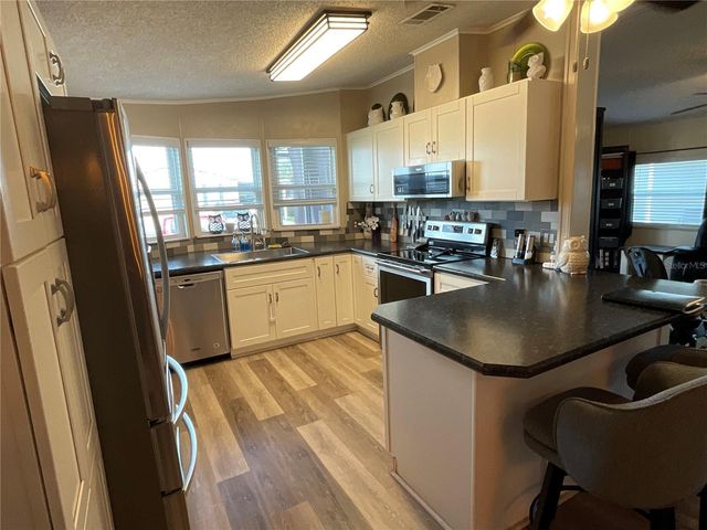 6710 36TH AVENUE E 346, Palmetto, FL 34221