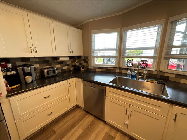 6710 36TH AVENUE E 346, Palmetto, FL 34221