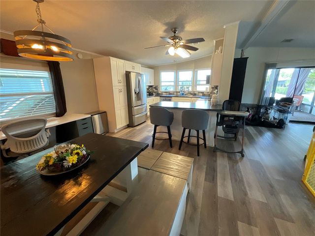 6710 36TH AVENUE E 346, Palmetto, FL 34221