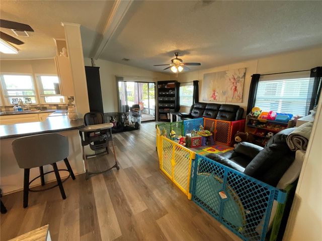 6710 36TH AVENUE E 346, Palmetto, FL 34221