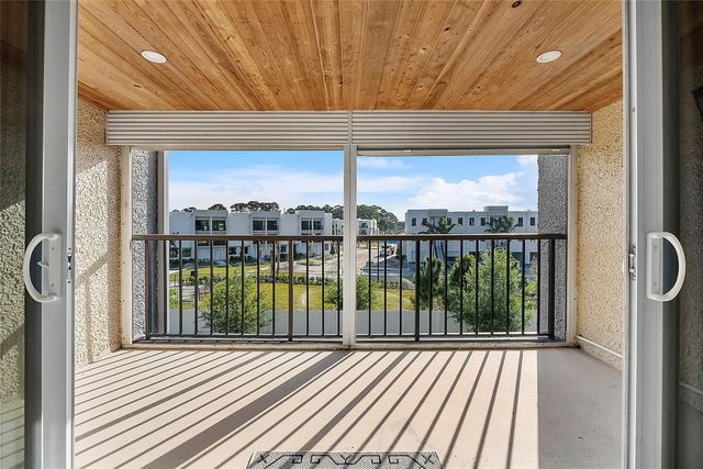 4230 Deste Court 305, Lake Worth, FL 33467