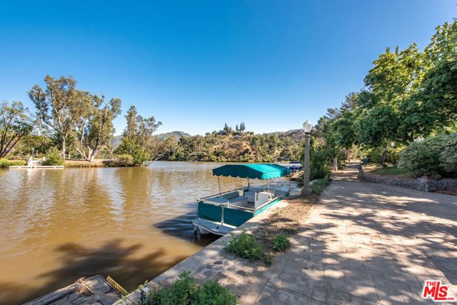 29371 Lake Vista Drive, Agoura Hills, CA 91301