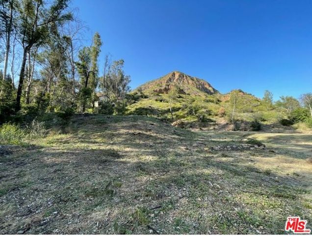 29371 Lake Vista Drive, Agoura Hills, CA 91301