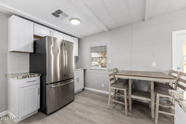 9427 E University Drive 18, Mesa, AZ 85207