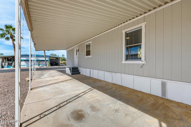 9427 E University Drive 18, Mesa, AZ 85207