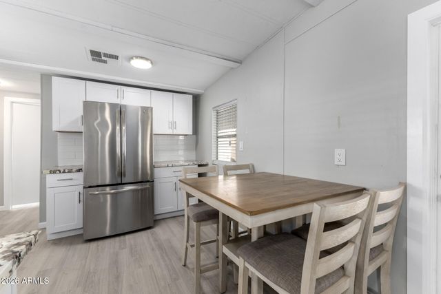 9427 E University Drive 18, Mesa, AZ 85207