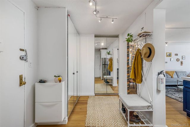 118-17 Union Turnpike 2J, Forest Hills, NY 11375