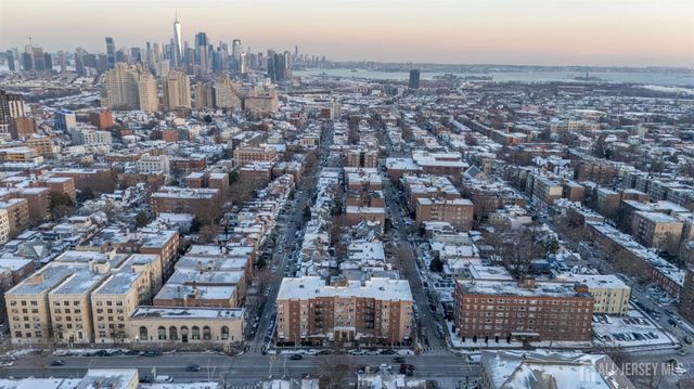 2520 John F Kennedy Boulevard, Jersey City, NJ 07304