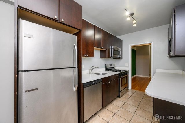 2520 John F Kennedy Boulevard, Jersey City, NJ 07304