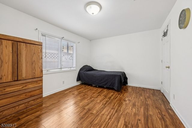 348 River Dr, Garfield City, NJ 07026