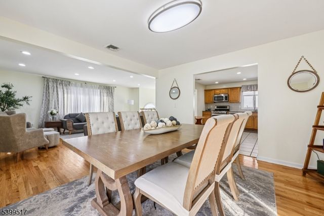 348 River Dr, Garfield City, NJ 07026