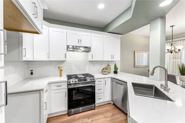 304 Birch Grove, Irvine, CA 92618