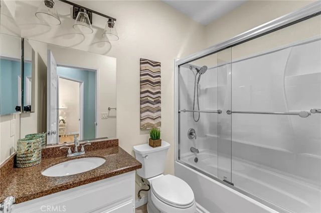 304 Birch Grove, Irvine, CA 92618