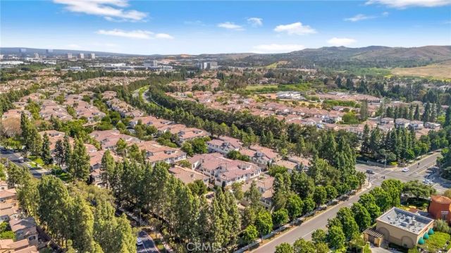 304 Birch Grove, Irvine, CA 92618