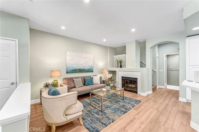 304 Birch Grove, Irvine, CA 92618