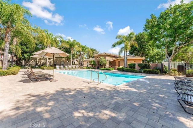 304 Birch Grove, Irvine, CA 92618