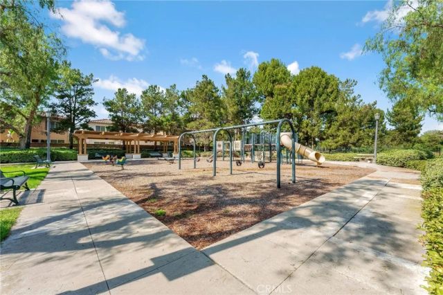 304 Birch Grove, Irvine, CA 92618