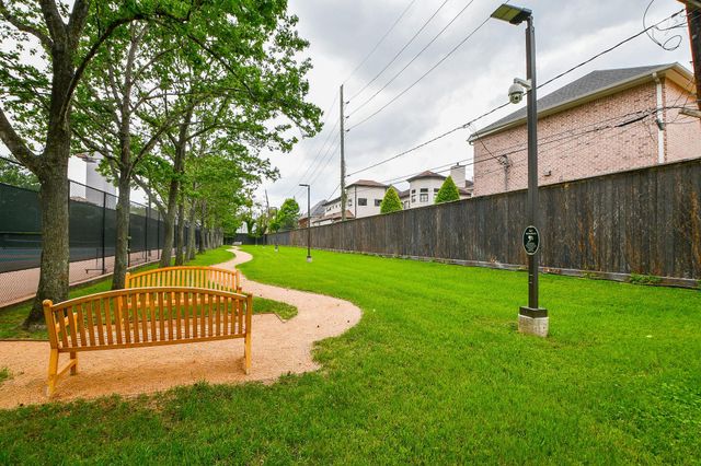 5110 San Felipe Street 145W, Houston, TX 77056