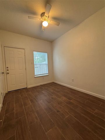 9834 Pelsey St Unit B Street, Houston, TX 77029