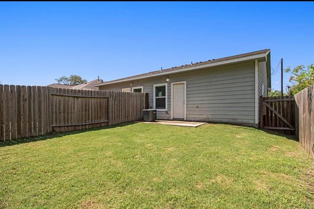 9834 Pelsey St Unit B Street, Houston, TX 77029