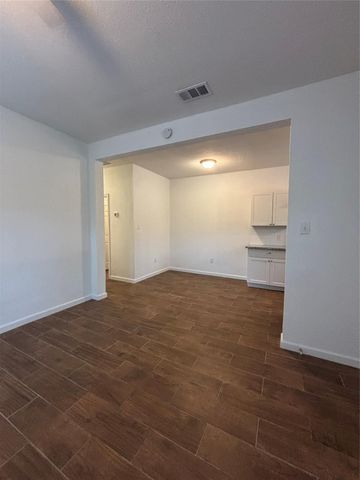 9834 Pelsey St Unit B Street, Houston, TX 77029