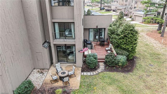 112 Harrops GLN, Williamsburg, VA 23185