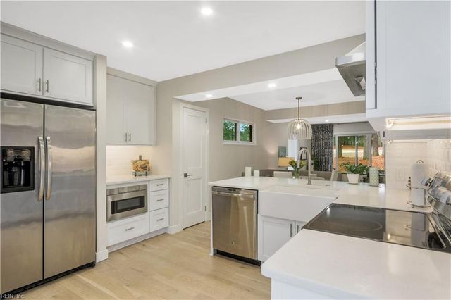 112 Harrops GLN, Williamsburg, VA 23185